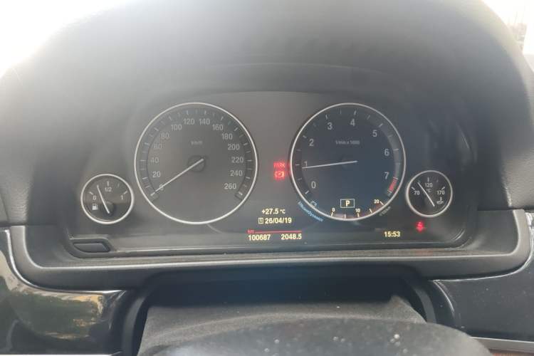 Used BMW 5 Series 2014 520Li Elegant Model
