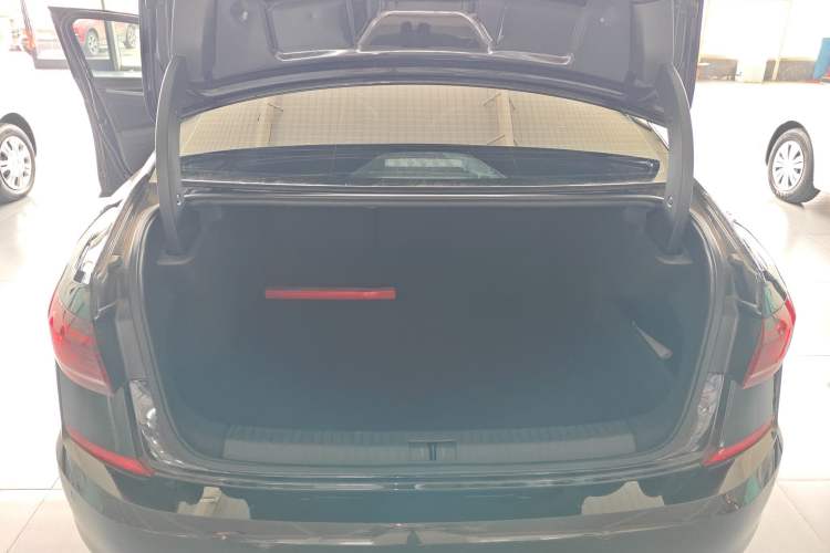 Used Volkswagen Passat 2024 330TSI Elite Edition Trunk