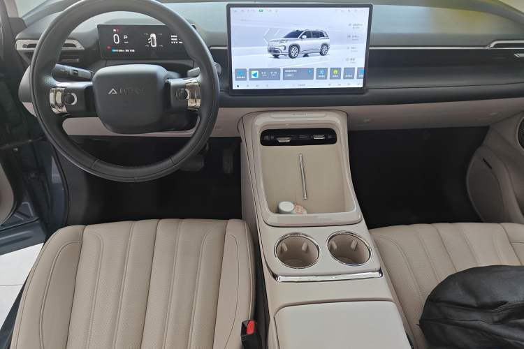 Used AION V 2024 Aion Tyrannosaurus 650 LiDAR Edition Interior 2