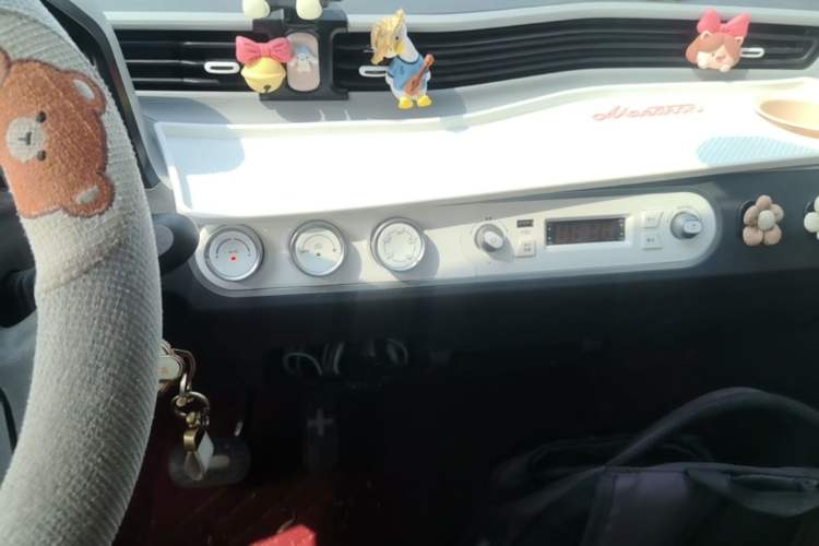 Used Wuling Hongguang MINIEV 2022 Macaron Premium Model – Lithium Iron Phosphate
