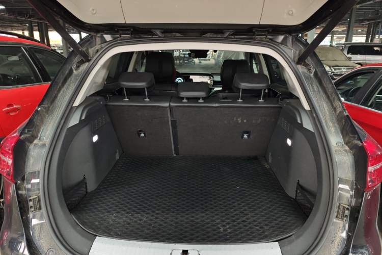 Used Hongqi HS5 2019 2.0T Smart Connect Flagship Edition Trunk