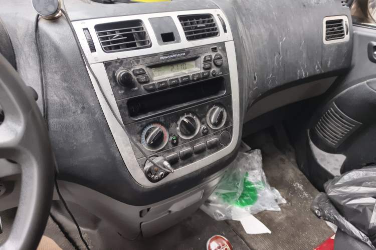 Used Foton MP-X E 2017 2.0L New Express Long Wheelbase 4Q20M Audio And AC Panel