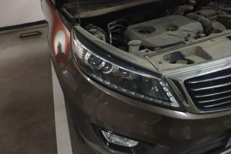 Used Kia Sportage R 2015 2.0L Automatic Two-Wheel Drive DLX Model
