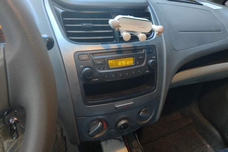 Used Chevrolet Sail 2013 Sedan 1.2L Manual Warm Edition