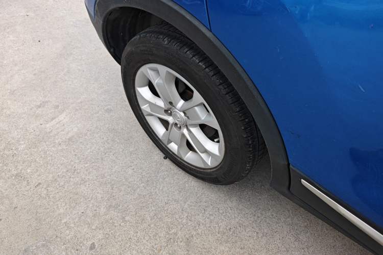 Used CHANGAN CS15 2016 1.5L Automatic Fashion Edition Exterior 5