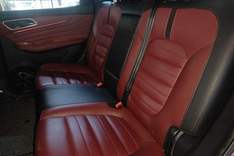 Used MG HS 2018 30T Automatic Two-Wheel Drive Trophy Edition—High-Octane V-Model