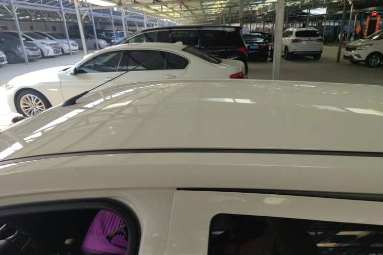 Used Baojun 310 2020 1.2L Manual Comfort Edition Roof