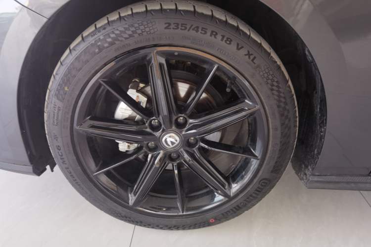 Used CHANGAN UNI-V 2023 1.5T Prestige Model
