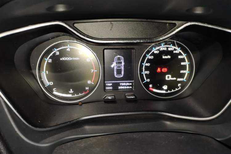 Used Geely Auto Vision X6 2016 1.8L Manual Luxury Model