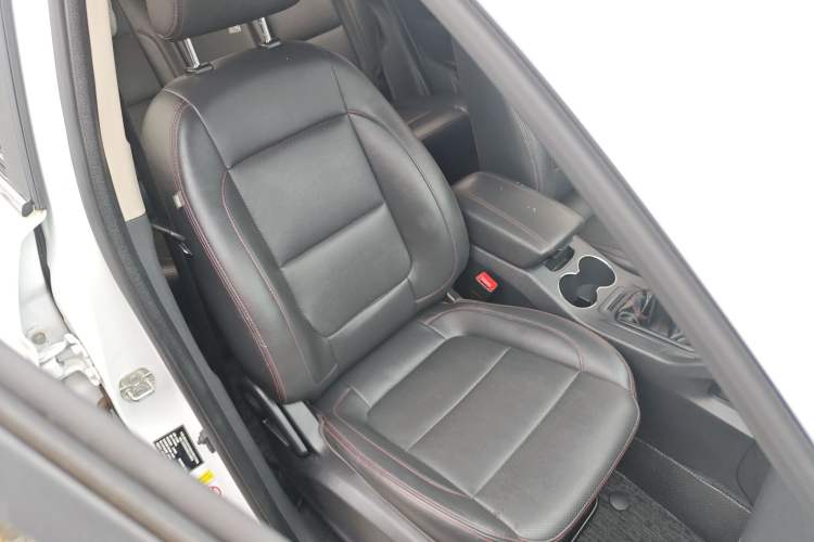 Used CHANGAN CS75 2016 2.0L Manual Luxury Version China V Standard Right Front Seat