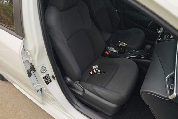 Used Toyota Levin 2023 185T CVT Luxury Edition Right Front Seat