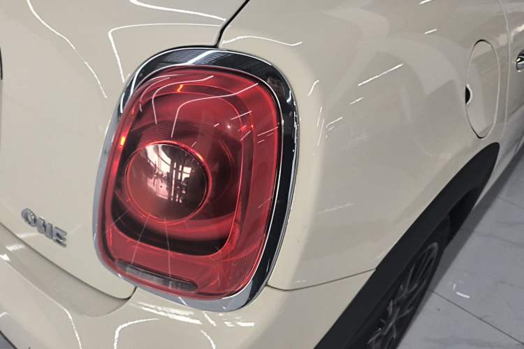 Used MINI 2019 1.5T ONE PLUS Five-Door Edition
