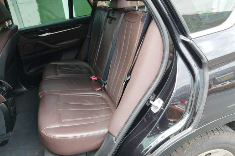 Used BMW X5 2018 xDrive28i Left Rear Seat