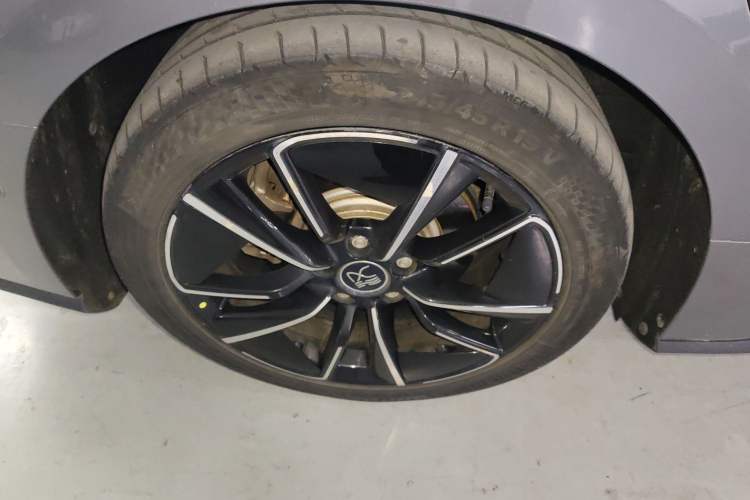 Used BYD Han 2020 EV Four-Wheel Drive High-Performance Flagship Model Right Rear Wheel Hub