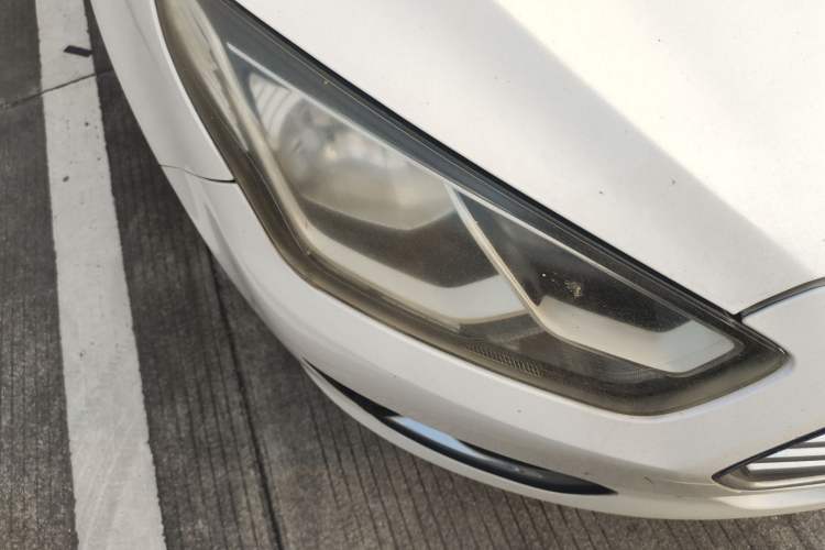 Used Ford Escort 2015 1.5L Automatic Fashion Model