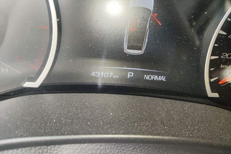 Used Haval JOLION 2021 1.5T Automatic Big Second Edition Odometer Close Up
