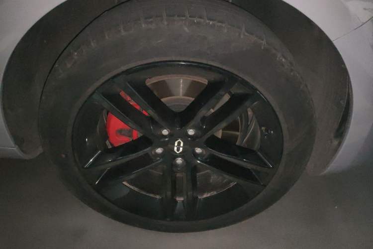 Used Hima AITO M5 2024 Extended-Range Max RS Four-Wheel Drive Advanced Intelligent Driving Version Right Front Wheel Hub