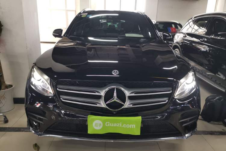 Used Mercedes-Benz GLC 2018 Facelift GLC 260 4MATIC Luxury Edition Front