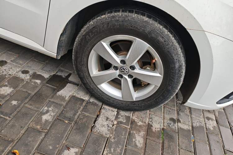 Used Volkswagen Lavida 2019 Lavida Start 1.5L Automatic Trendy Version China VI Standard Right Front Wheel Hub