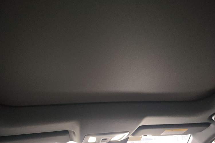 Used Changan UNI-V 2024 1.5T Prestige Edition
