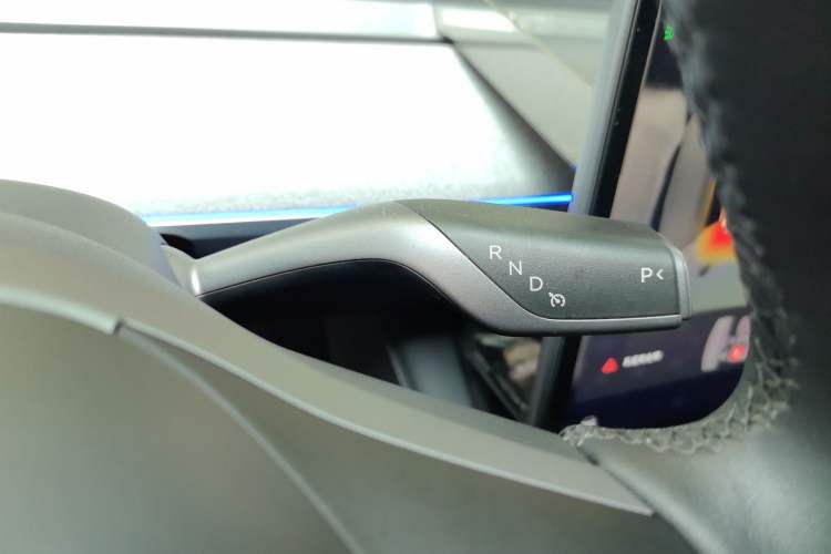 Used Tesla Model Y 2024 Rear-Wheel-Drive Version
