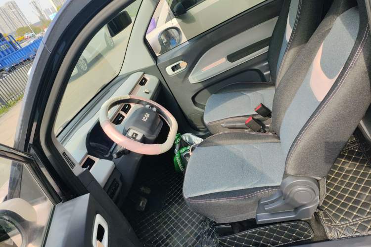 Used Chery QQ Ice Cream 2022 170km Sundae Phosphate Lithium-Ion
