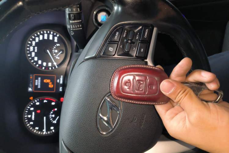 Used Hyundai Tucson 2015 1.6T Dual-Clutch Four-Wheel Drive Flagship Model
