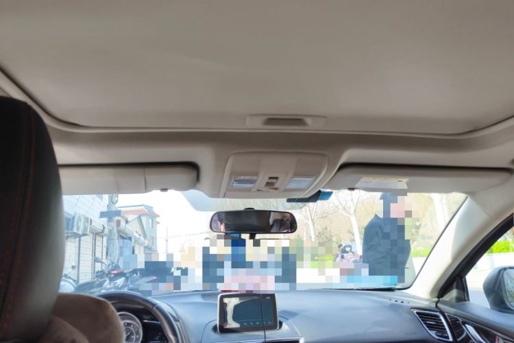 Used Mazda 3 Axela 2016 Sedan 2.0L Automatic Flagship Model Headliner