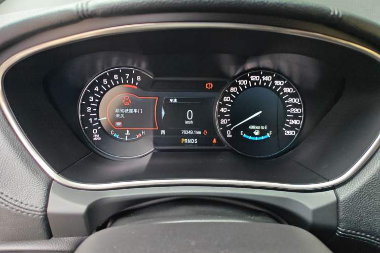 Used Lincoln MKX 2018 2.0T Two-Wheel Drive Deluxe Edition Odometer Close Up