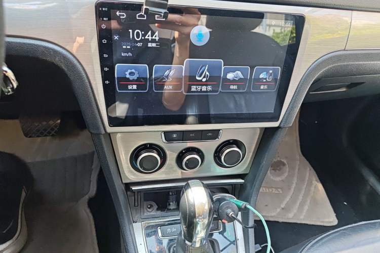 Used Volkswagen Lavida 2013 1.4TSI DSG Comfort Edition Audio And AC Panel