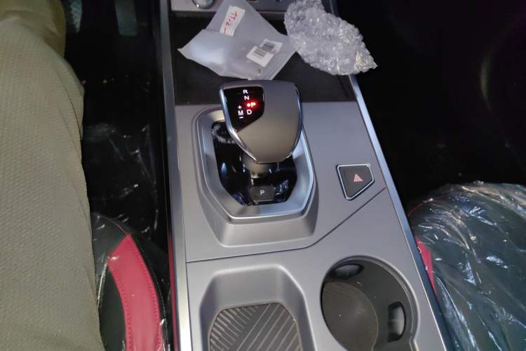 Used JETOUR Dashing 2026 Model—Youth Edition, 1.5T 6DCT Luxury Edition
