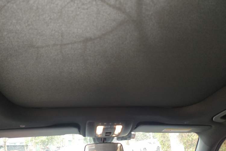 Used Mercedes-Benz GLB 2022 Second Facelift GLB 200 Fashion Edition Headliner