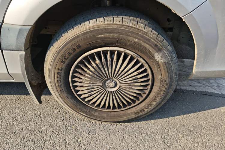 Used Foton Toano 2022 2.0T Manual Tongtu Multi-Function Long Wheelbase Mid-Roof Single-Tire 5/6/7/9-Seater 4F20TC3