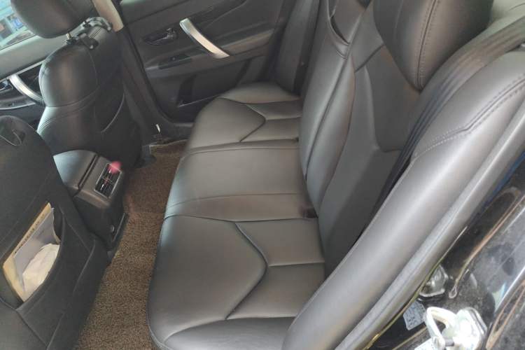 Used CHANGAN Raeton 2014 1.8T Automatic Prestige Anniversary Edition China IV Standard Left Rear Seat