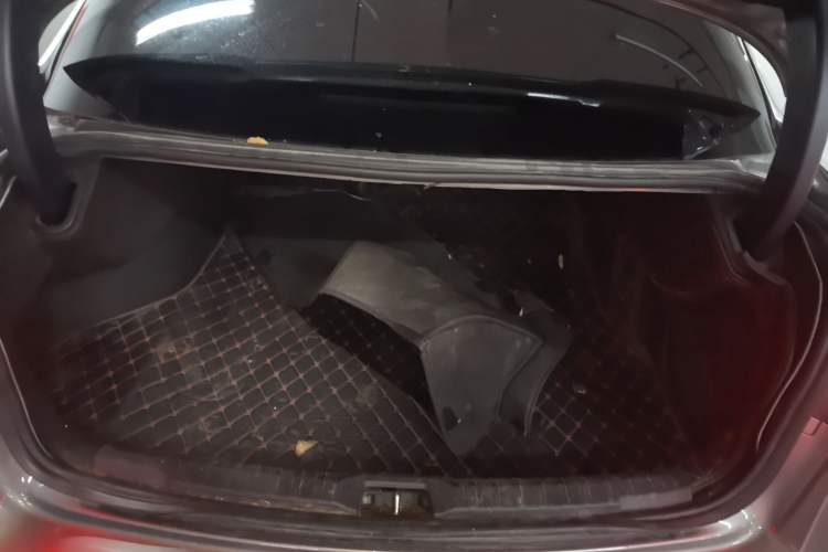 Used Lynk & Co 03 2022 2.0TD DCT JingPro Trunk