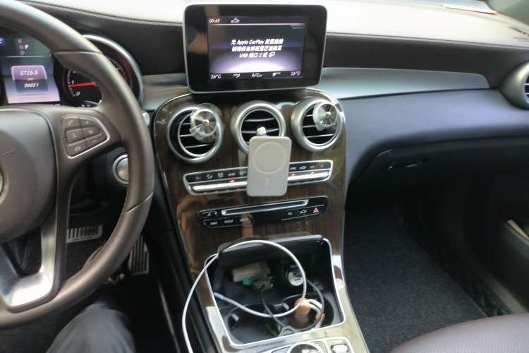 Used Mercedes-Benz GLC 2019 Facelift GLC 260 L 4MATIC Luxury Model