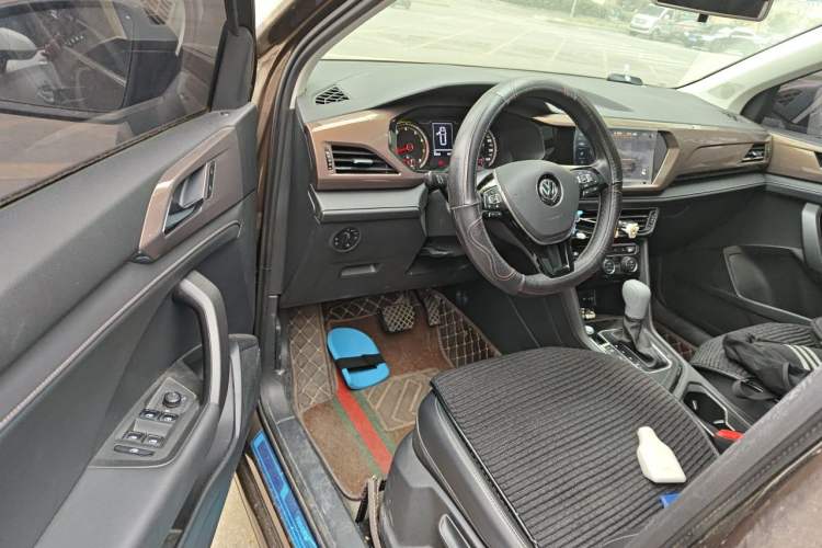 Used Volkswagen Tharu 2020 280TSI Two-Wheel Drive Luxury Edition China VI Standard
