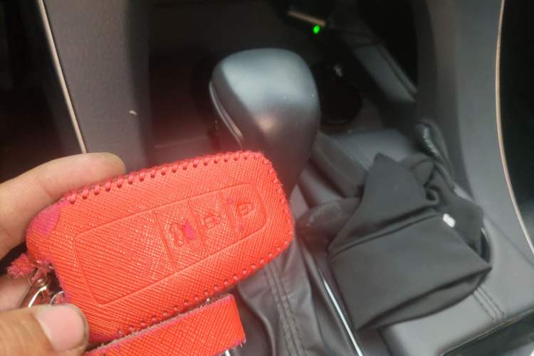 Used Toyota Avalon 2019 2.0L Luxury Edition China VI Standard
