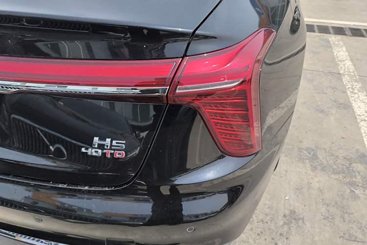 Used Hongqi H5 2024 2.0T Automatic Smart Connect Flagship Edition
