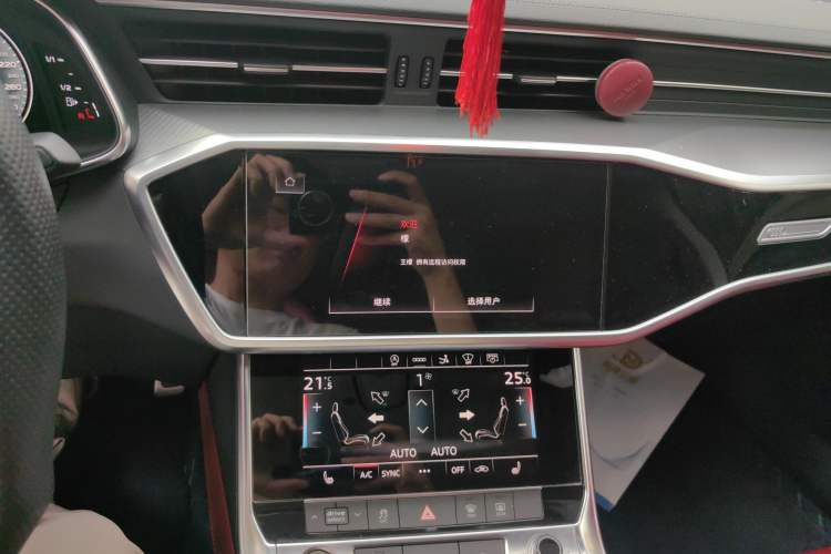 Used Audi A7 2021 45 TFSI Exclusive Edition Audio And AC Panel