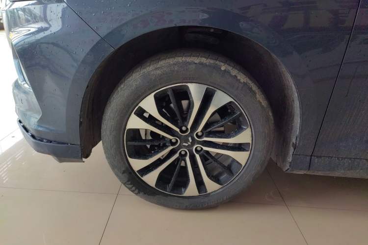 Used Wuling Victory 2020 1.5T CVT Flagship Edition Left Front Wheel Hub
