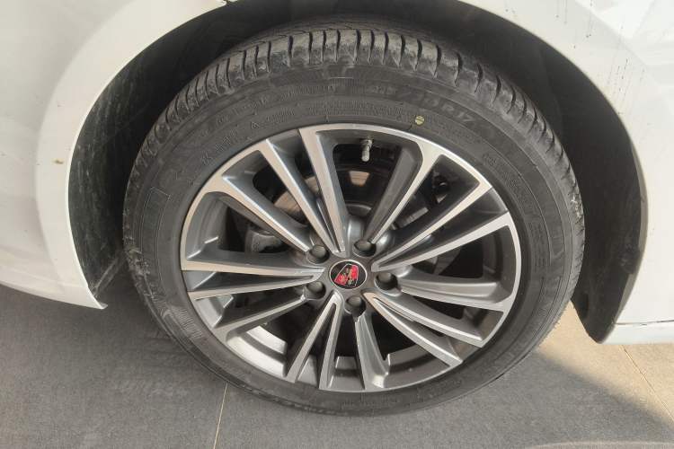 Used Roewe i6 2020 PLUS 1.6L CVT 4G Connected Glory Flagship Edition
