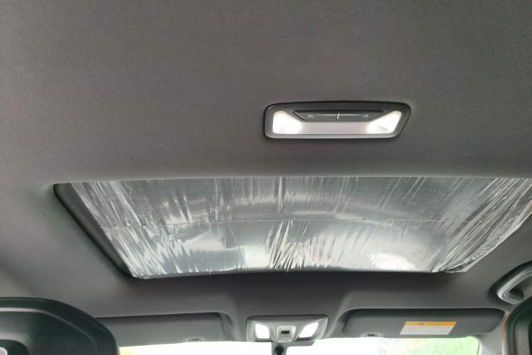 Used Changan UNI-V iDD 2023 Zhidian iDD 1.5T 113km Smart & Fun Version (Rapid Edition)