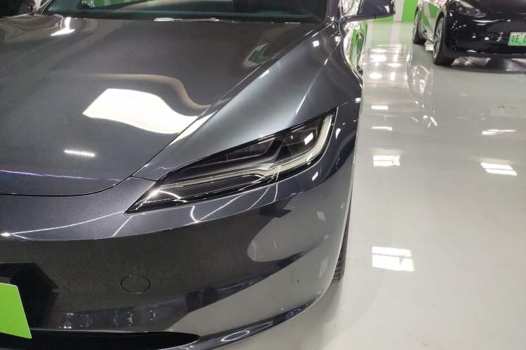 Used Tesla Model 3 2023 Rear-Wheel-Drive Version