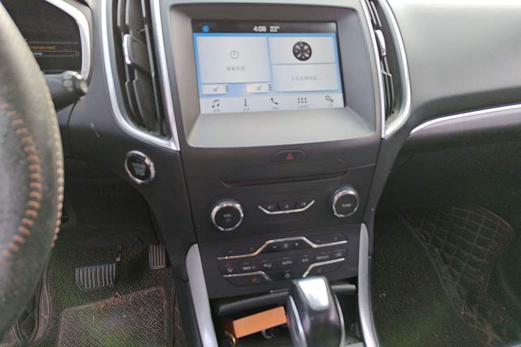 Used Ford Edge 2016 EcoBoost 245 Two-Wheel-Drive Titanium 7-Seater