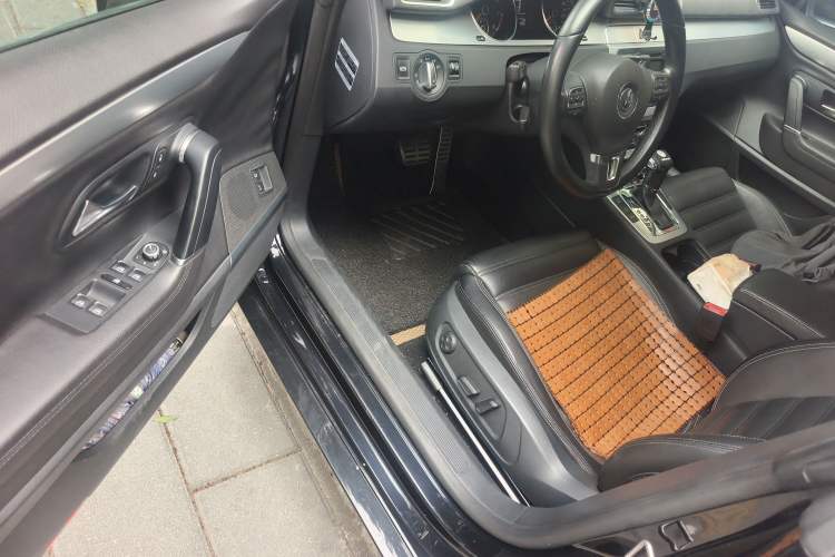 Used Volkswagen FAW-Volkswagen CC 2010 2.0 TSI Premium Edition
