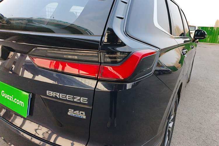 Used Honda Breeze 2023 240TURBO Two-Wheel-Drive Luxury Edition 5 Seats Right Rear Taillight