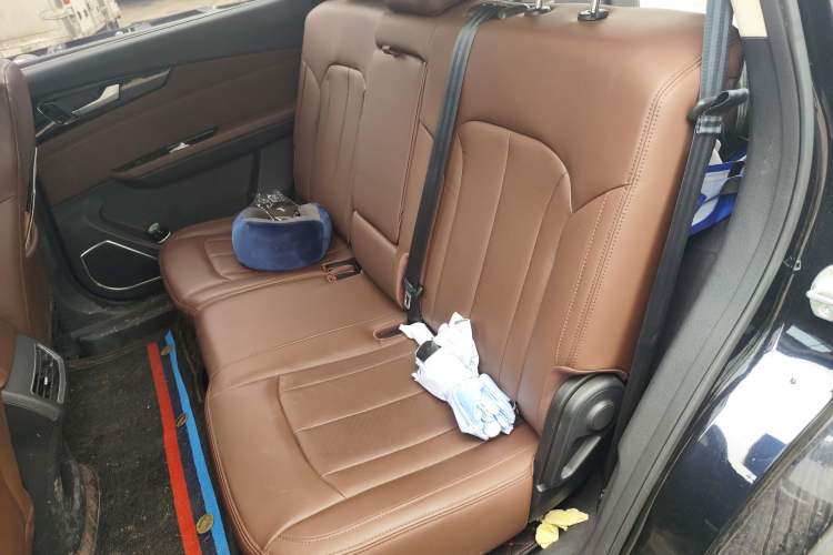 Used Sinotruk VGV U75PLUS 2021 2.0 TGDI Luxury Pro 7-Seater Left Rear Seat