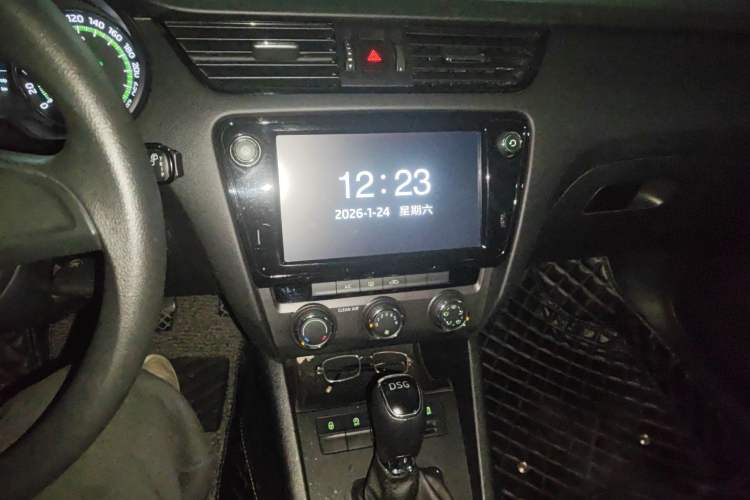 Used Skoda Octavia 2018 Station Wagon TSI230 DSG Comfort Edition
