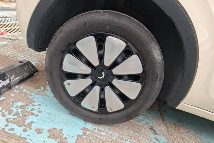 Used Wuling Bingo 2025 410 km Lingxi Deluxe Edition